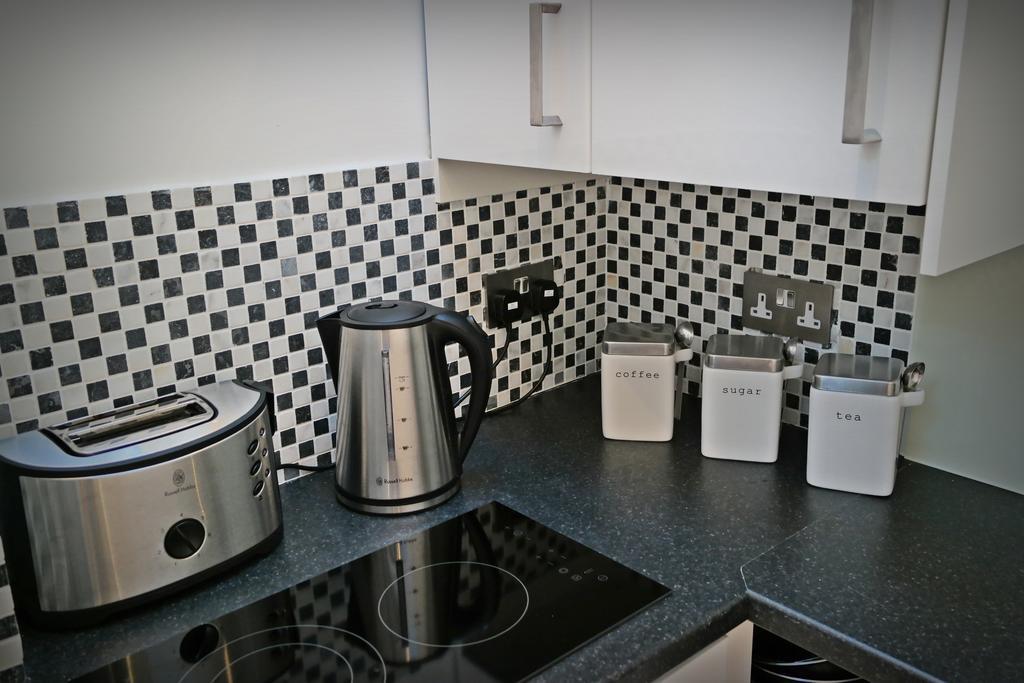 Gasthof Malvern Road To Let *