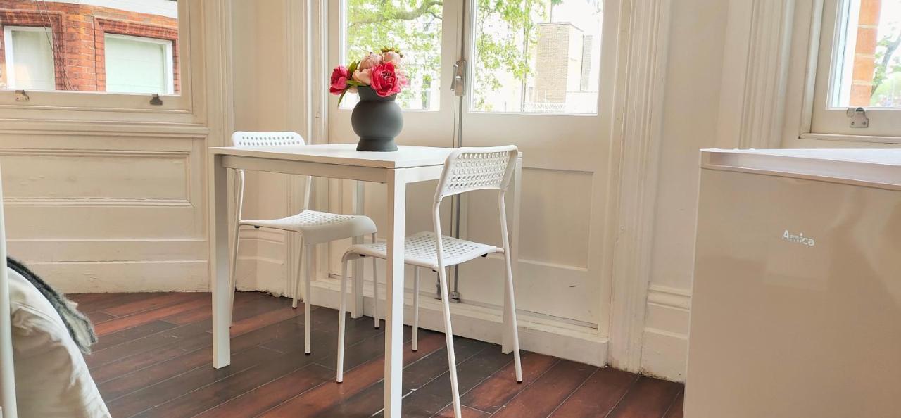 Gloucester Garden In South Kensington Apartment London