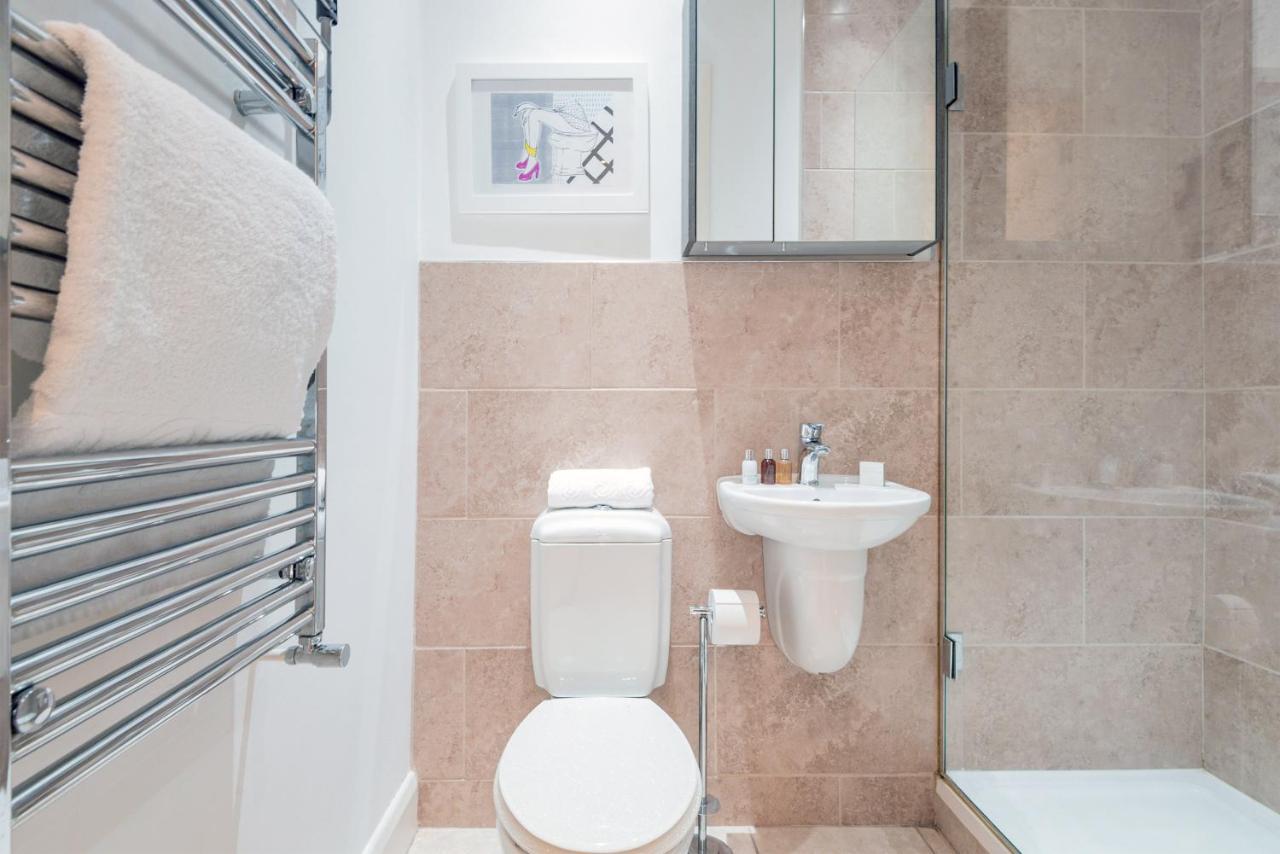 Stunning Near Earl's Court By Underthedoormat