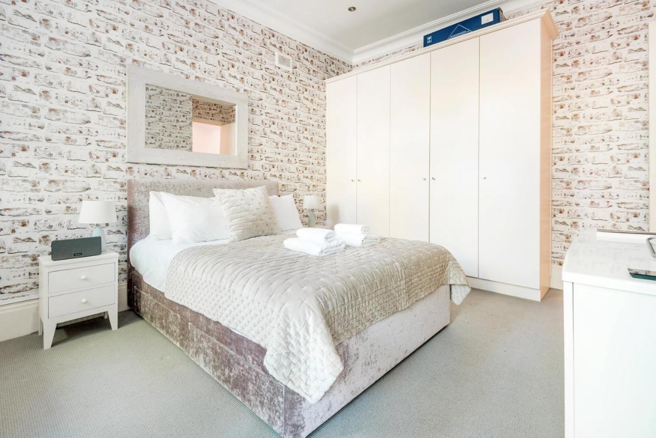 Stunning Near Earl's Court By Underthedoormat Appartement Londres