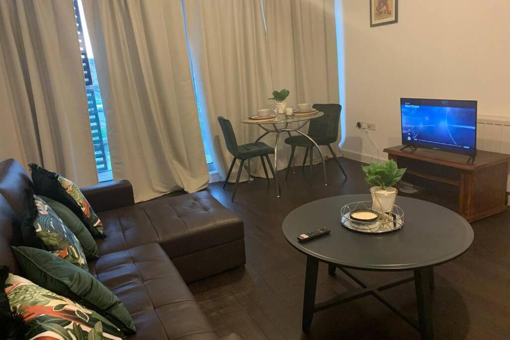 1988 Homes - Milend Apartamento