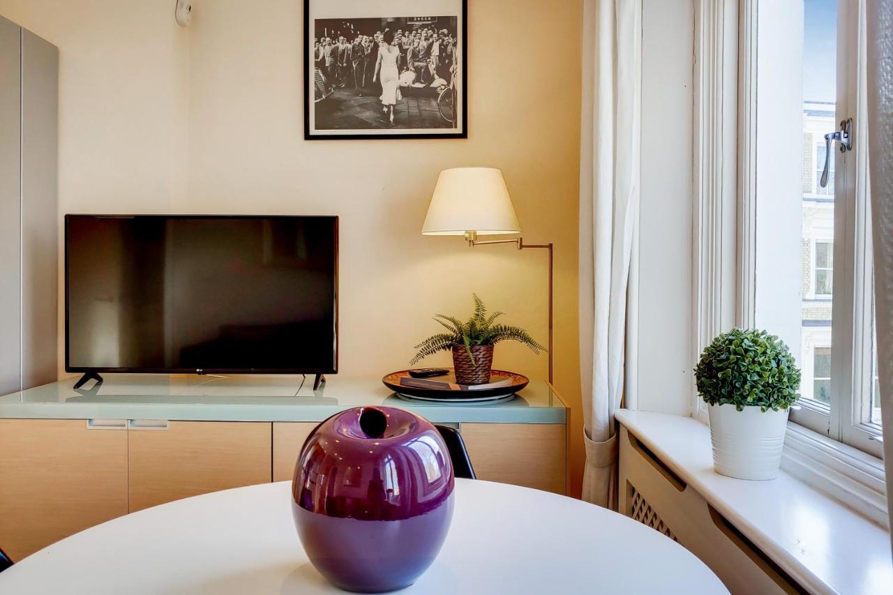 Cg1 - 2 Bedroom Apt, Kensington Garden Square View Appartement *