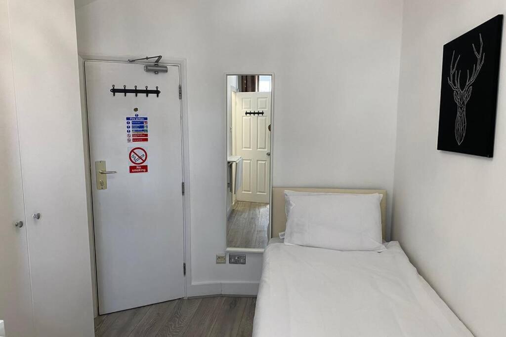 F19- Bright Studio For 1 Near Paddington Apartamento Londres