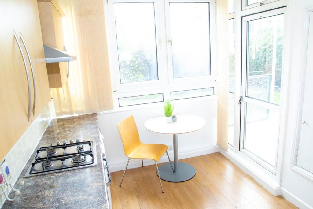 Apartamento Shoreditch Hoxton Large 3 Bed Garden Flat Free Parking Aor Only Londres