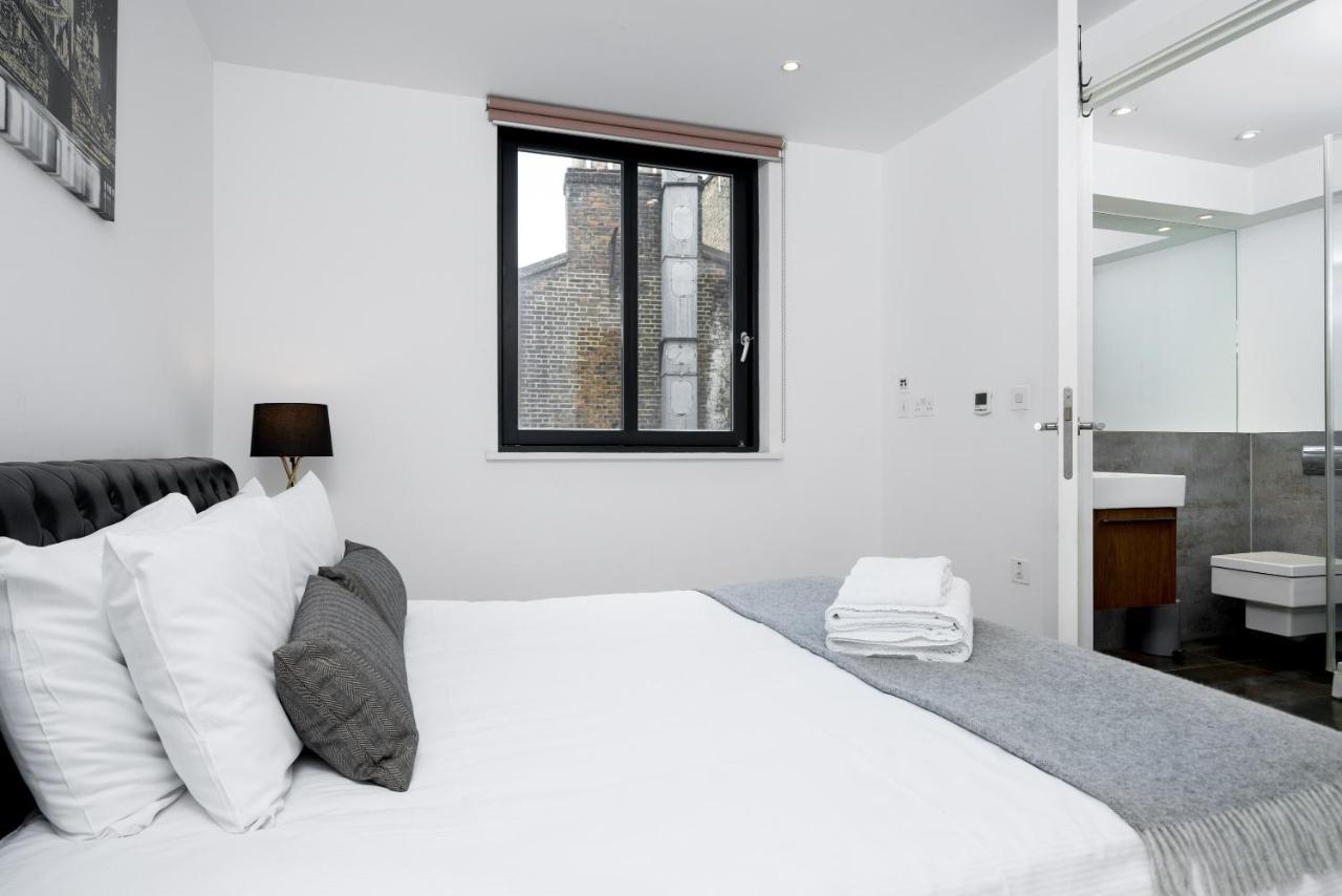 Spacious 2 Bedroom, 3 Beds 2,5 Bathroom, Trafalgar Square Appartement