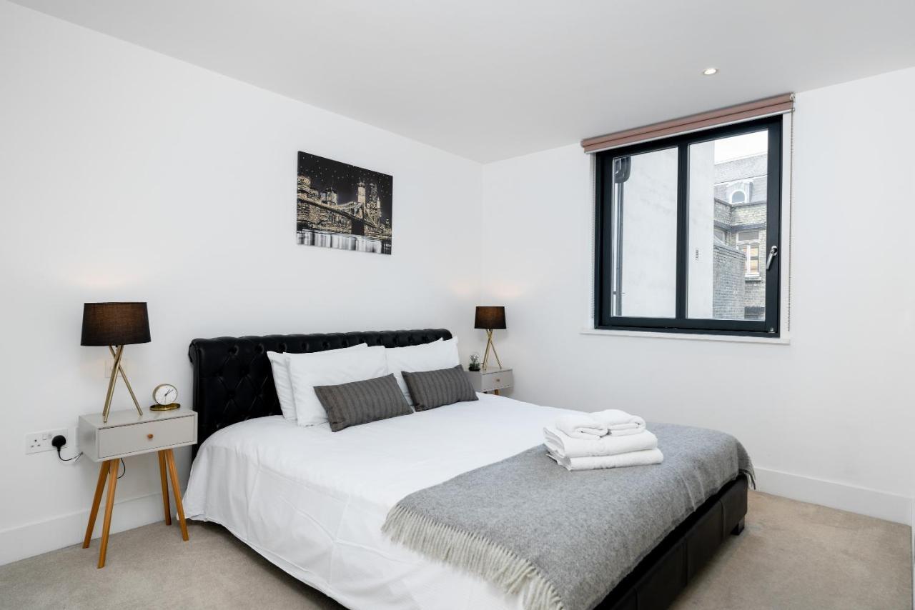 Spacious 2 Bedroom, 3 Beds 2,5 Bathroom, Trafalgar Square Appartement Londres