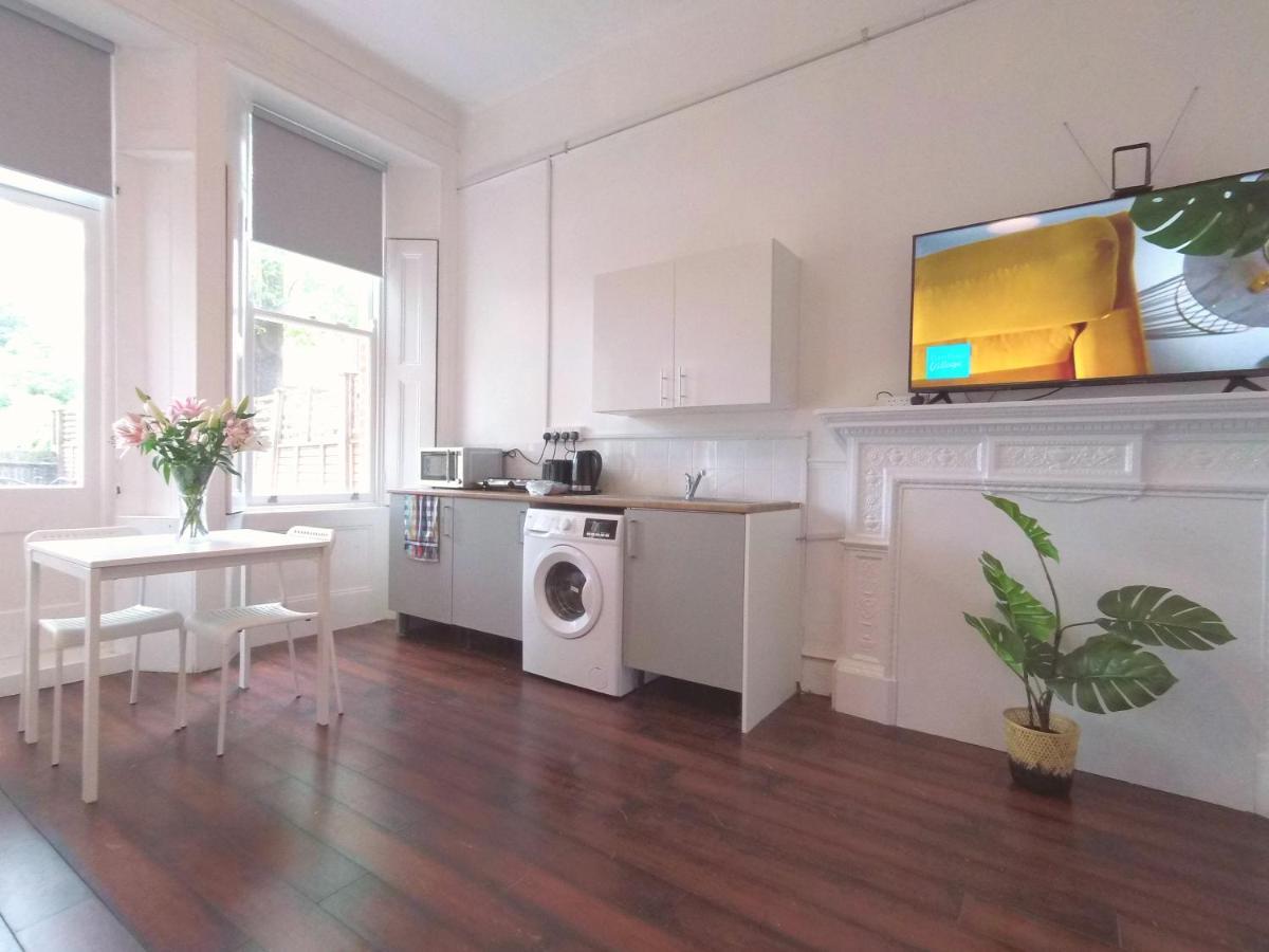 Apartment Gloucester Garden In South Kensington London