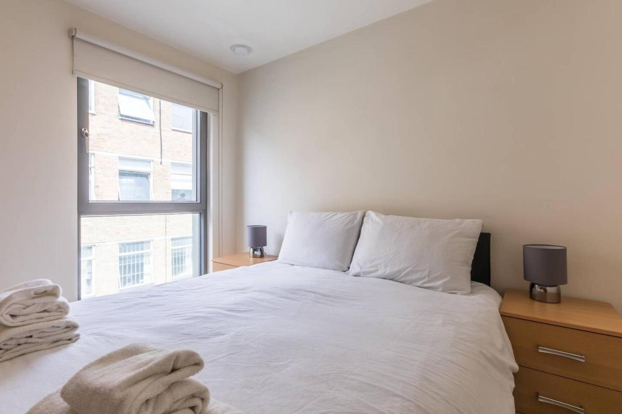 Bright And Modern 3 Bed Hyde Park London