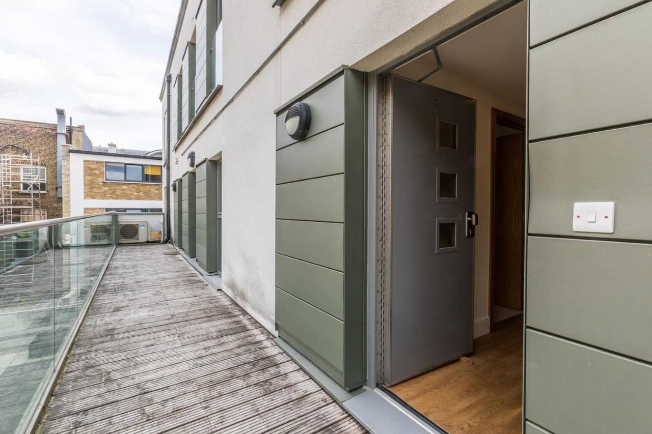 Bright And Modern 3 Bed Hyde Park Apartment