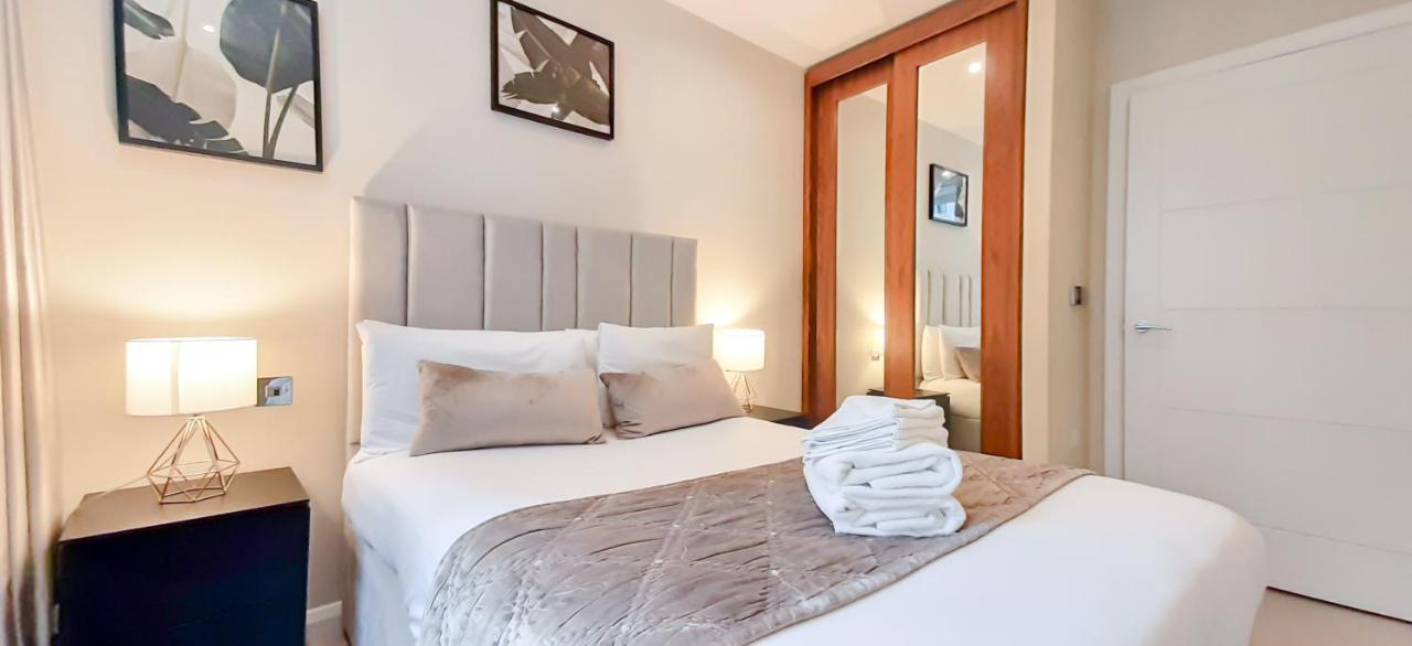 One Bed Serviced Apt Near Holborn In Chancery Lane *