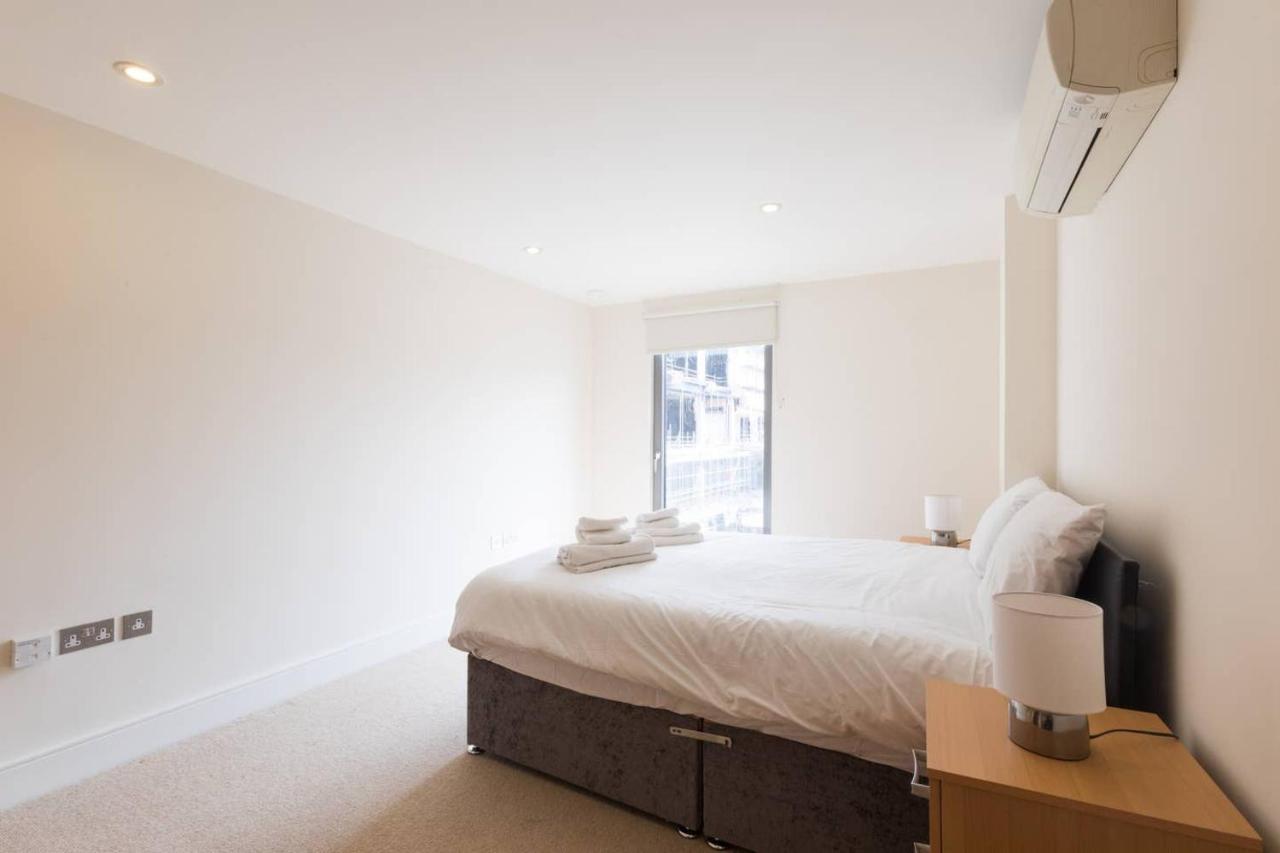 Bright And Modern 3 Bed Hyde Park London