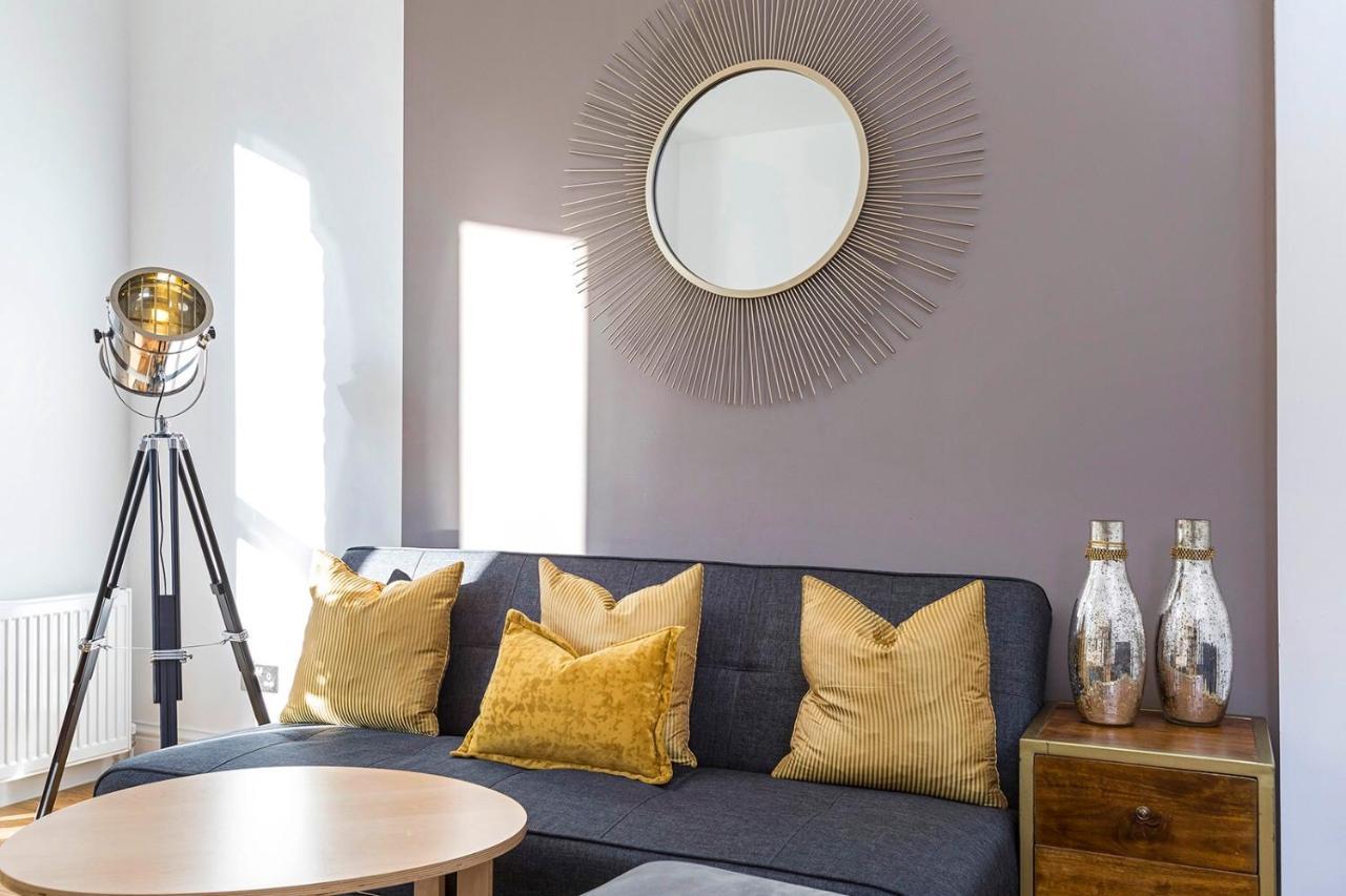 Apartamento Stylish 2 Bed Apartment-zone 2 - 10 Minutes To The Heart Of London- Sleeps Up 8 *