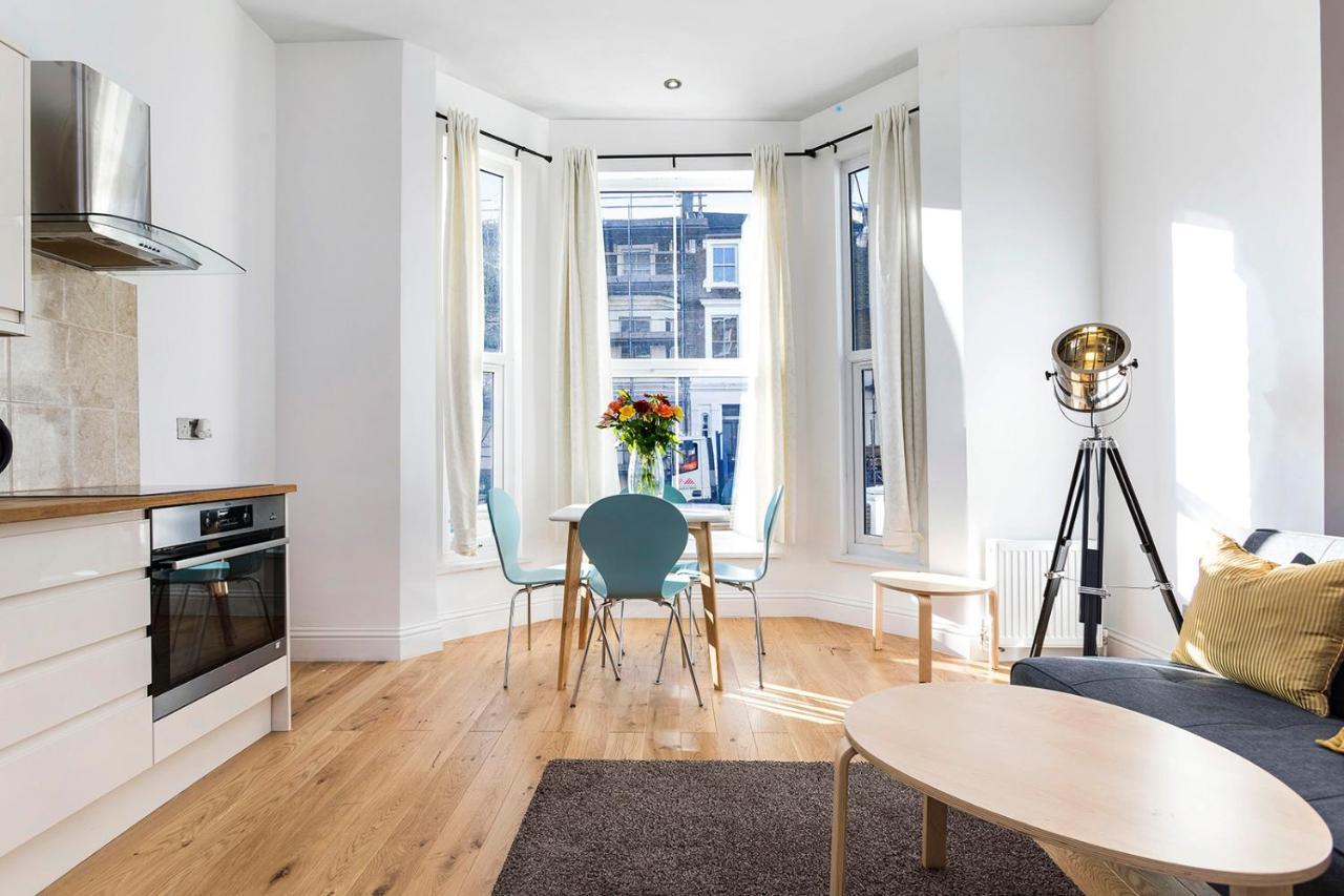 Stylish 2 Bed Apartment-zone 2 - 10 Minutes To The Heart Of London- Sleeps Up 8 Apartamento *