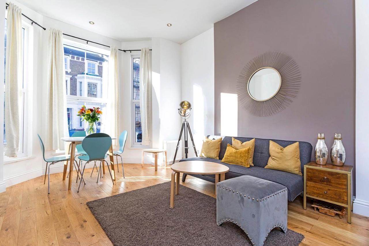 Stylish 2 Bed Apartment-zone 2 - 10 Minutes To The Heart Of London- Sleeps Up 8 Apartamento