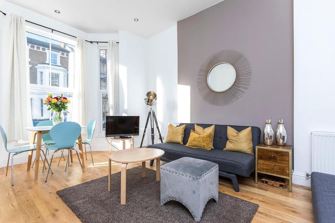Stylish 2 Bed Apartment-zone 2 - 10 Minutes To The Heart Of London- Sleeps Up 8 Apartamento