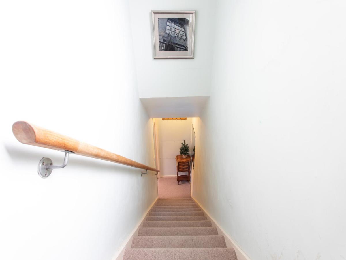 Pass The Keys Pimlico Minutes From Big Ben, And Eye Apartamento Londres