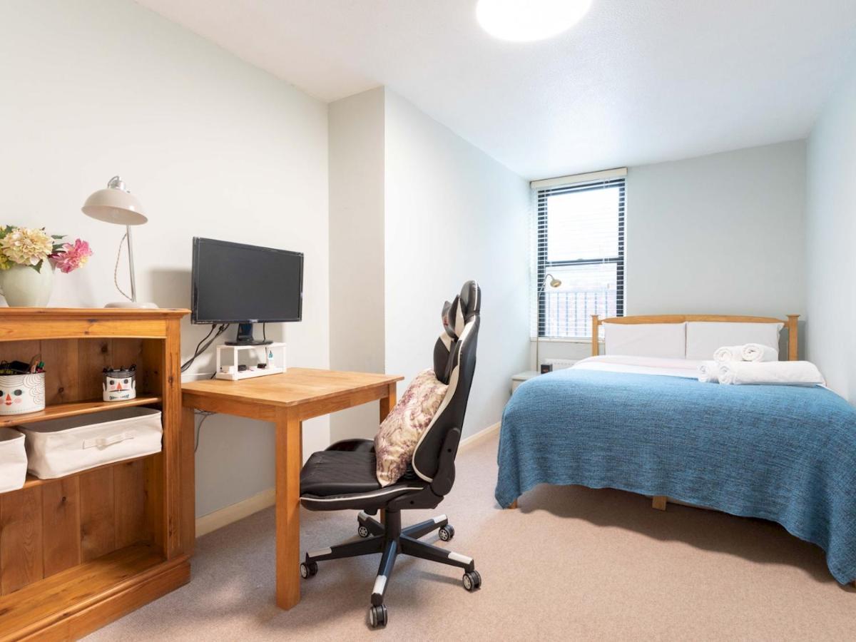 Pass The Keys Pimlico Minutes From Big Ben, And Eye Apartamento Londres