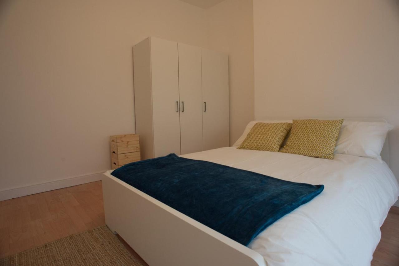 Tooting Bec By Dc Habitación en casa particular *