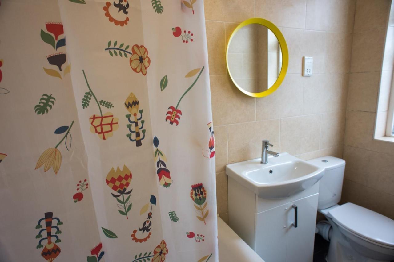 Habitación en casa particular Tooting Bec By Dc Londres
