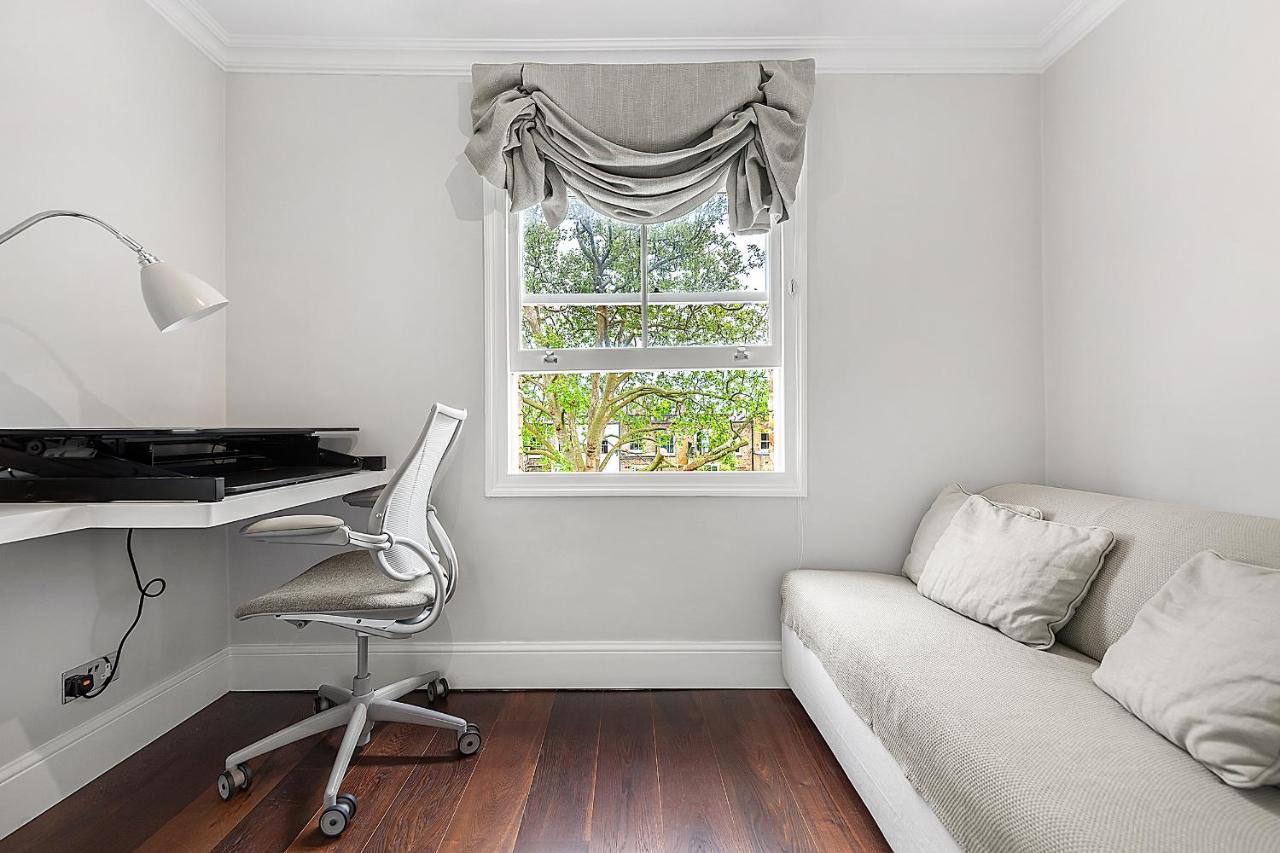 Veeve - Roof Terrace Views In Chelsea Appartement Londen