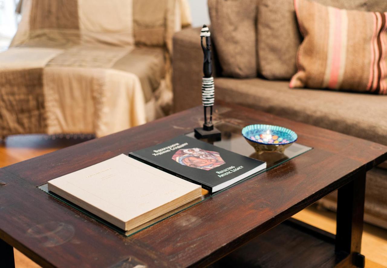 Lovely Flat In Literary By Underthedoormat Appartement *