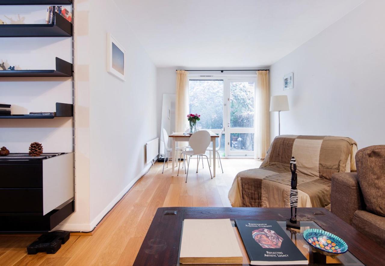 Lovely Flat In Literary By Underthedoormat * Londres