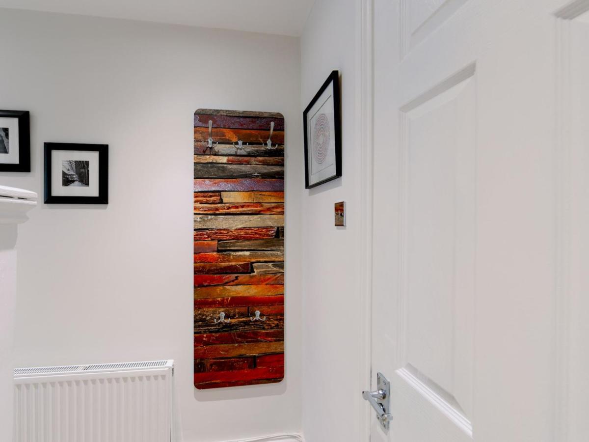 Pass The Keys Recently Renovated 1br Flat With Private Garden In South