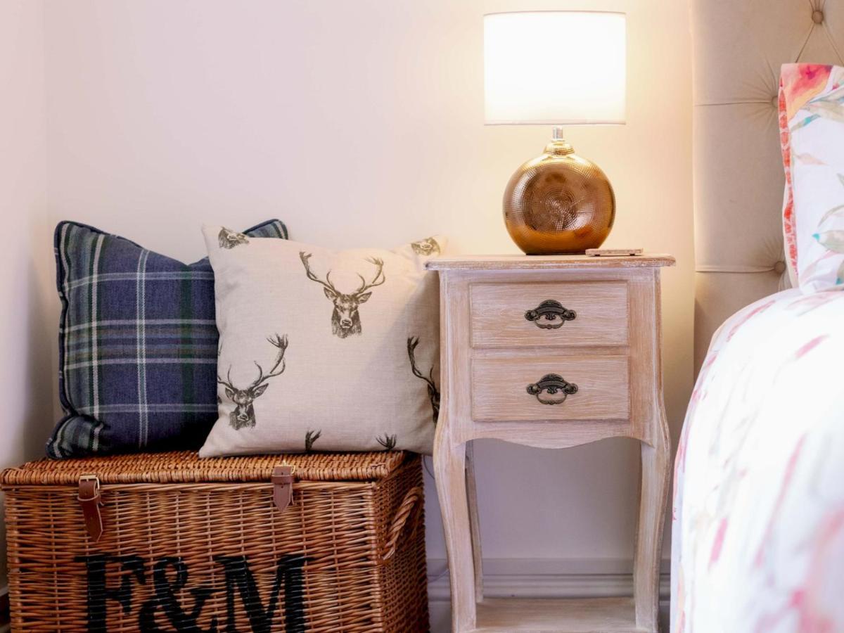 Pass The Keys Recently Renovated 1br Flat With Private Garden In South Apartamento Londres