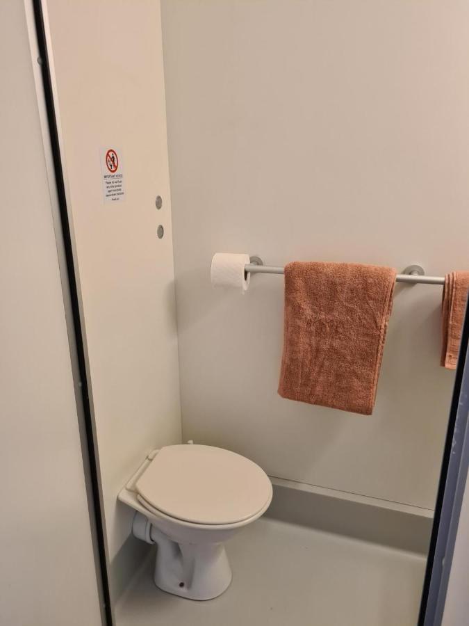 Apartment Spacious And Comfy At Chapter Highbury I In *
