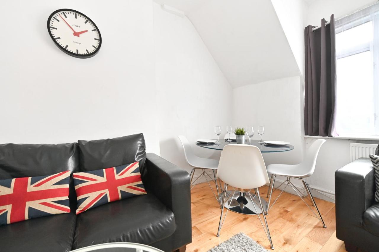Soho Apartment, Theatres & Old Compton Street Londres