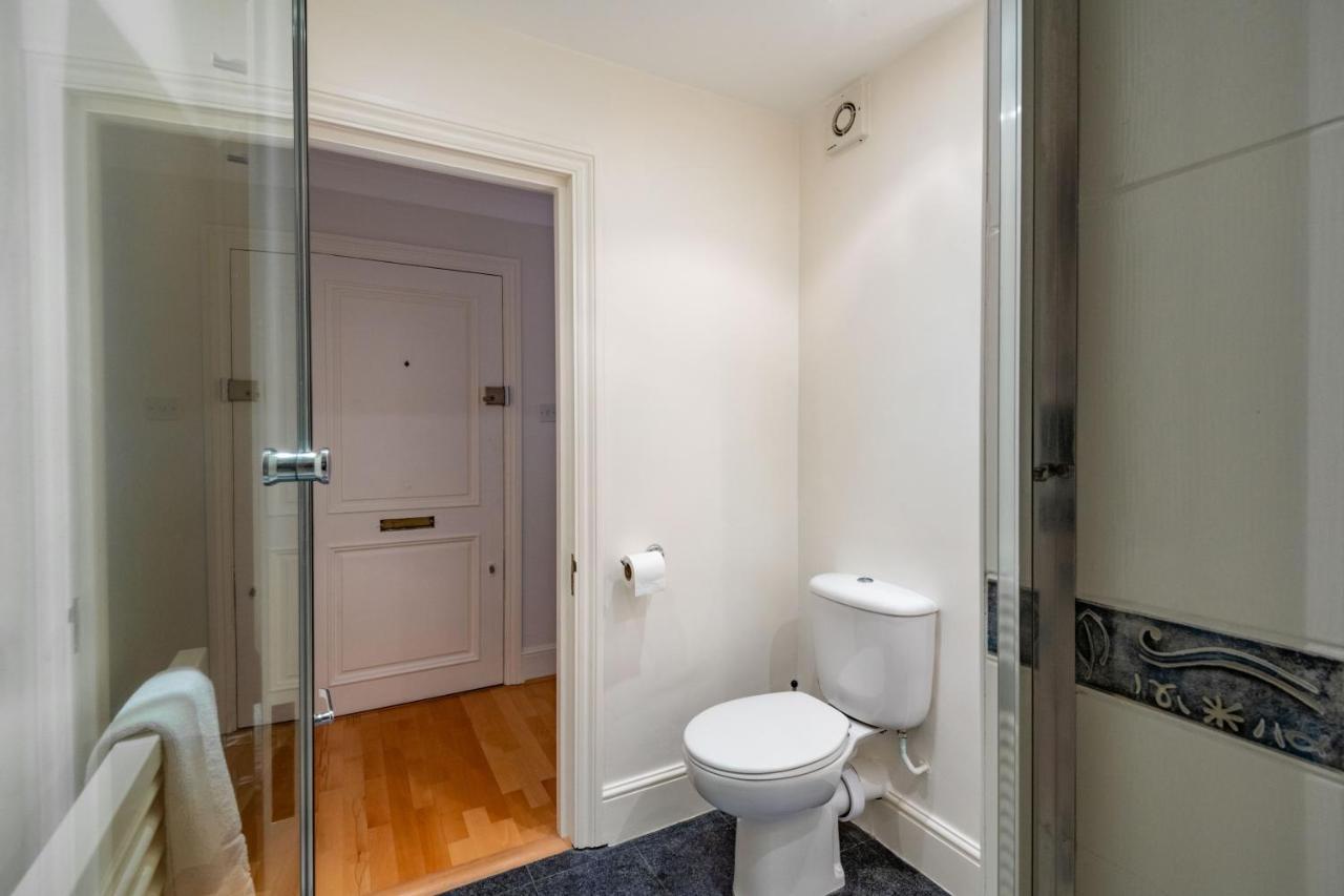 Apartamento Pleasant Putney Close To The Tube Station By Underthedoormat Londres