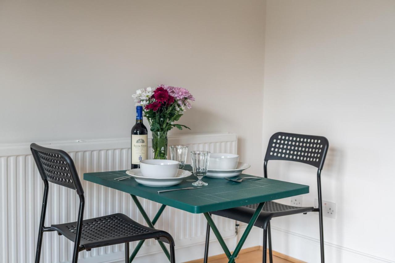 Apartamento Pleasant Putney Close To The Tube Station By Underthedoormat