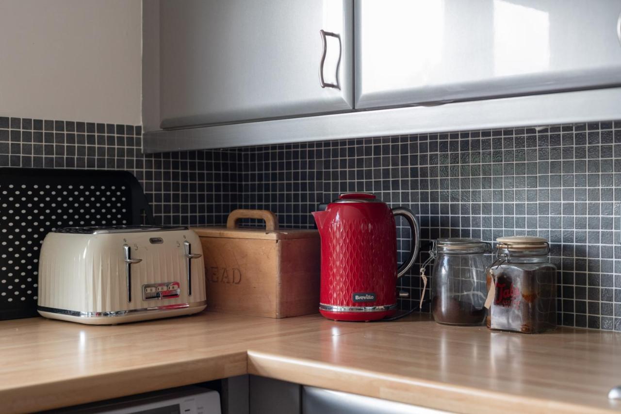 Apartamento Pleasant Putney Close To The Tube Station By Underthedoormat
