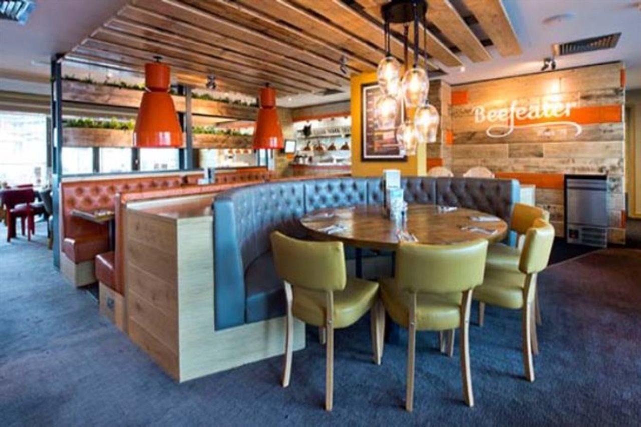 Premier Woolwich Hotel 3*