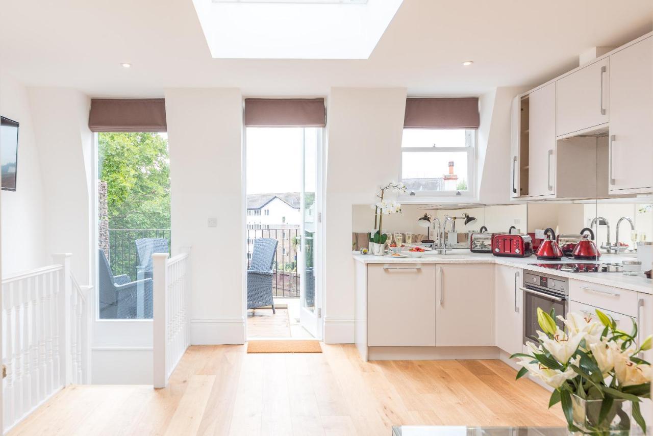 Apartment Luxury Flat With Sw Balcony In Fulham Broadway London
