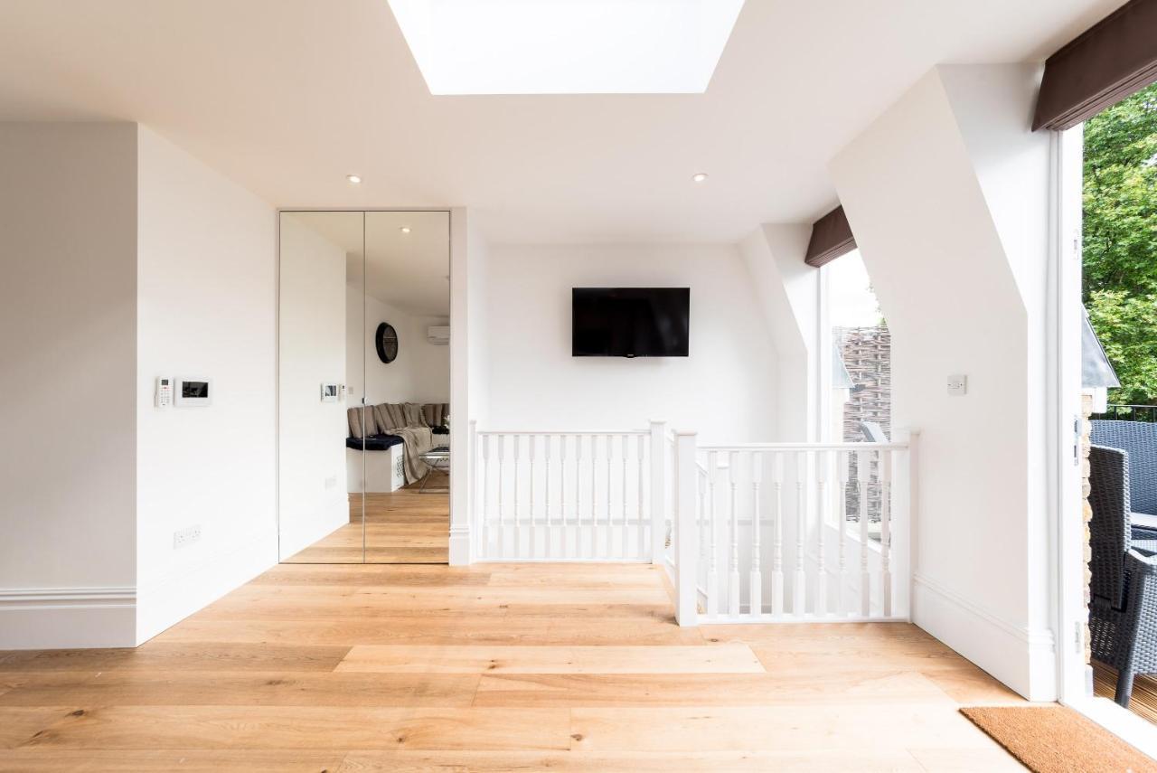 Apartment Luxury Flat With Sw Balcony In Fulham Broadway London