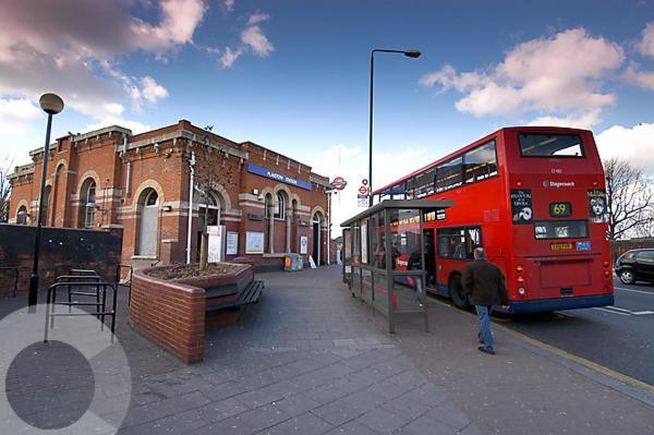 Comfy Rooms. Shared East Homestay. * Londres