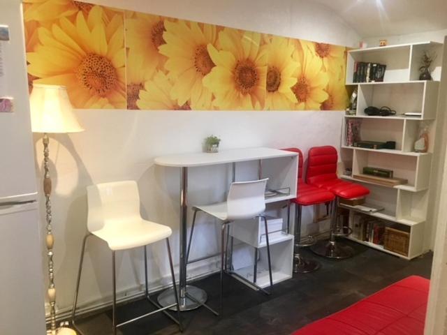 Habitación en casa particular Comfy Rooms. Shared East Homestay. Londres