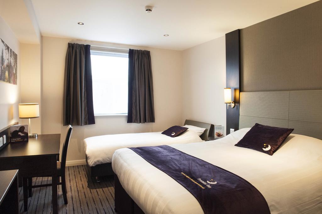 Hotel Premier Kew Bridge 3*
