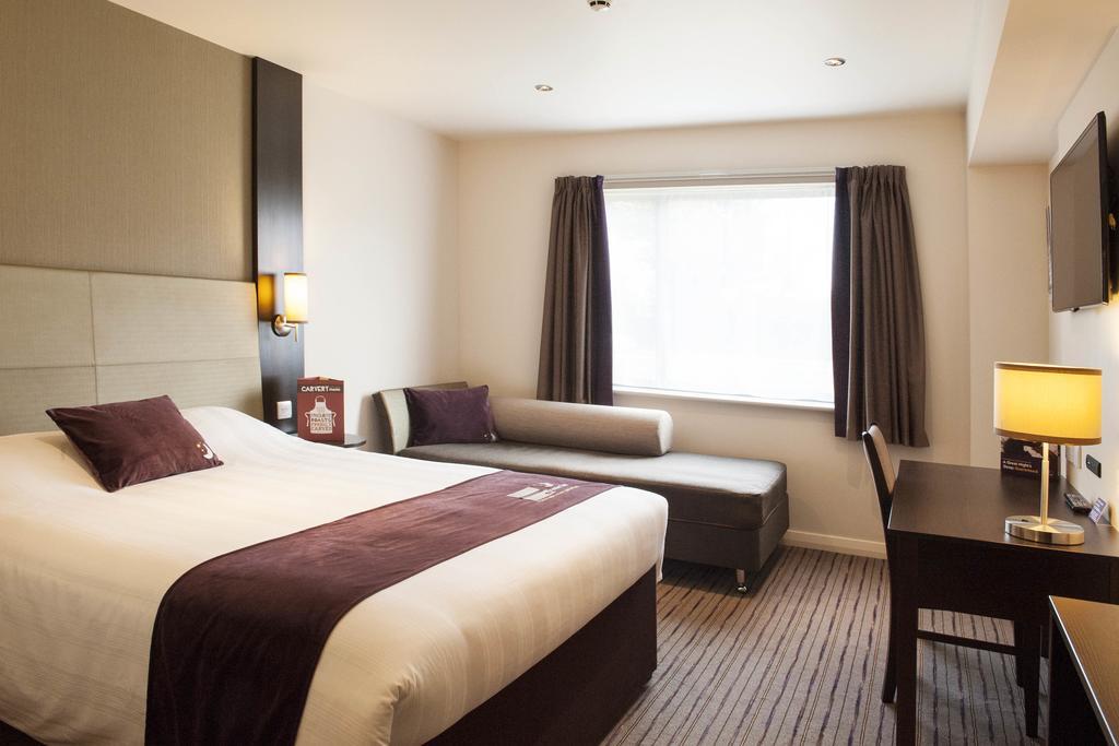 Premier Kew Bridge Hotel 3*