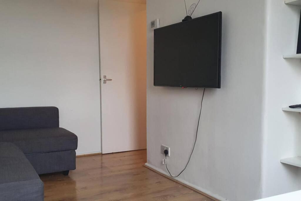 Apartment 1 Bedroom *zone 1* Elephant And Castle