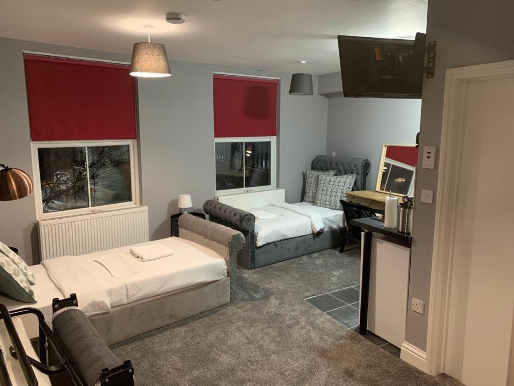 Spacious, Bright Twin Apartamento *