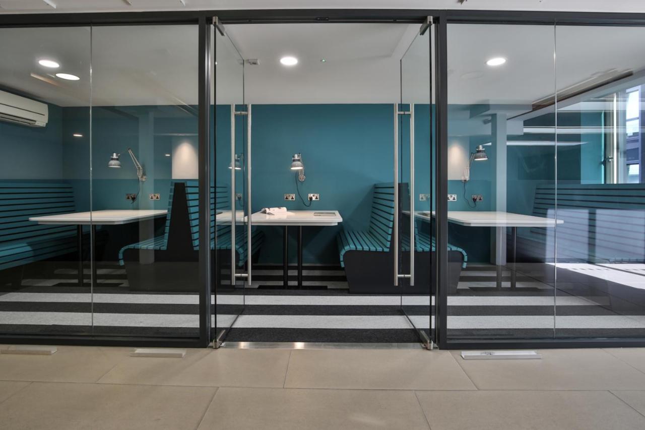 Trendy At Iq Hammersmith In * London
