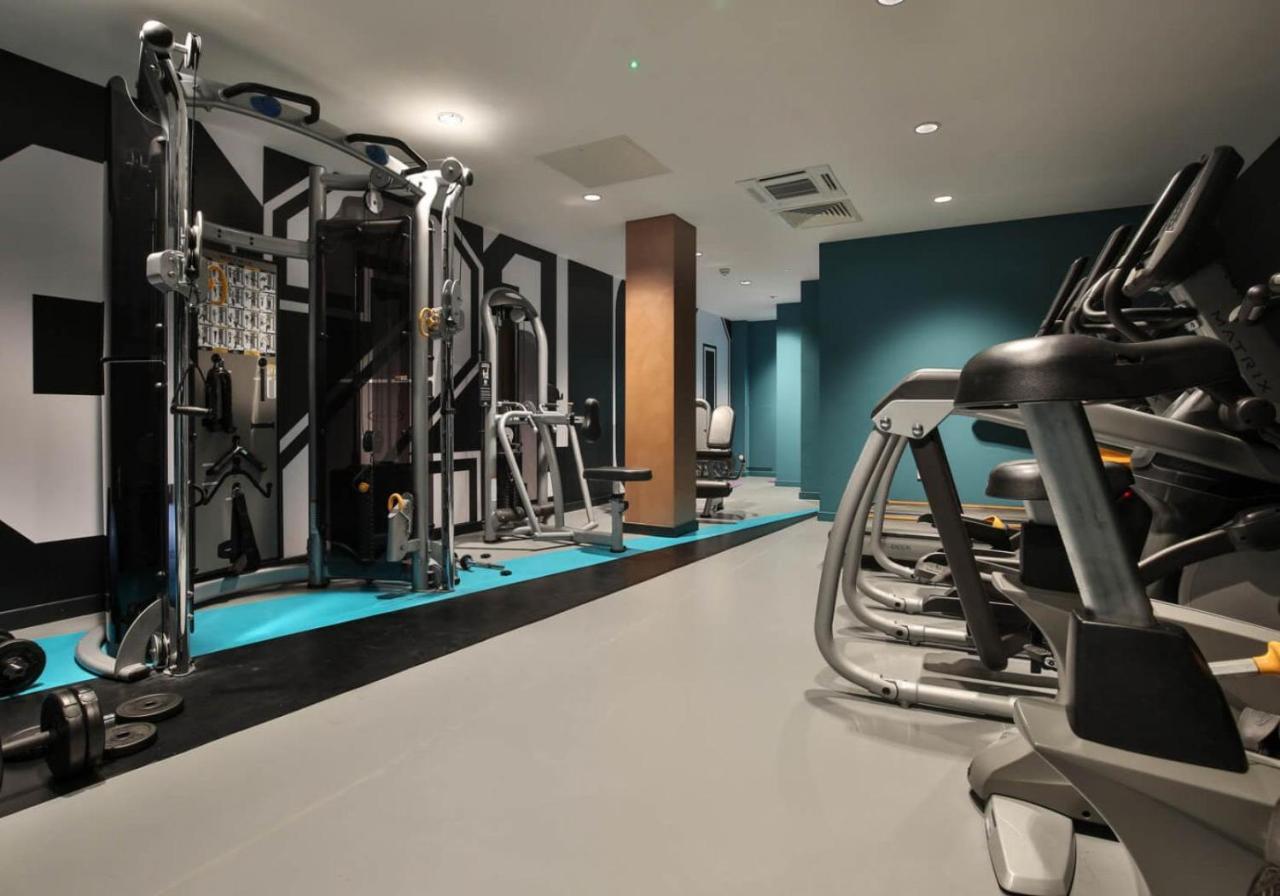 Trendy At Iq Hammersmith In Apartment London