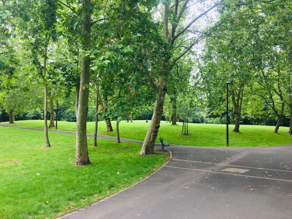 One-bedroom Rotherhithe/bermondsey Flat, Central London, Uk Apartamento Londres
