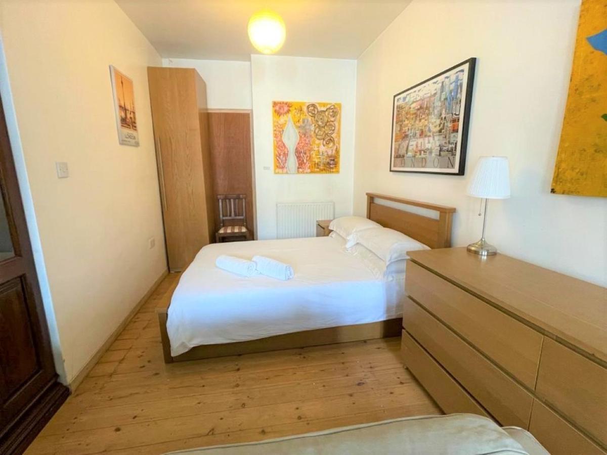 Flat Without Kitchen At Kentish Town Appartement *