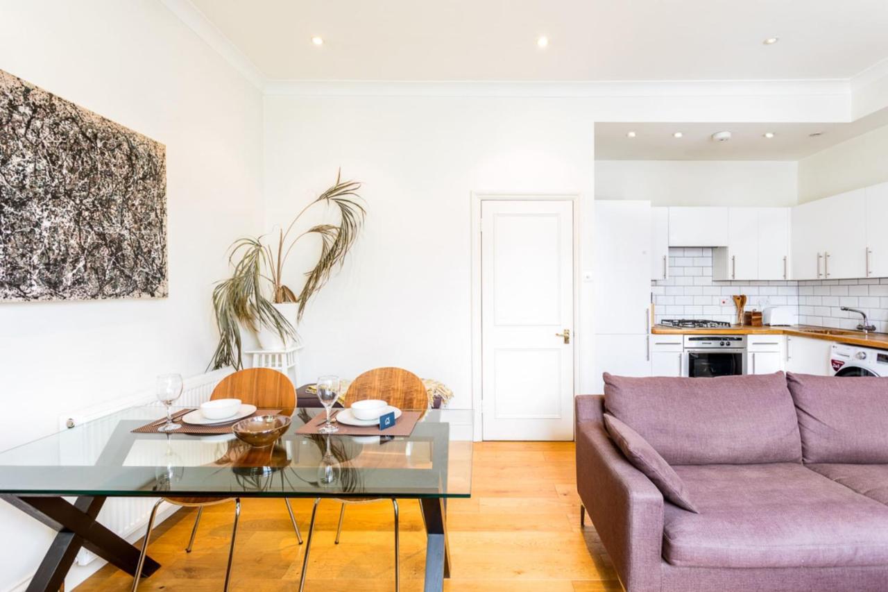 Bright And Spacious Notting Hill Nest London