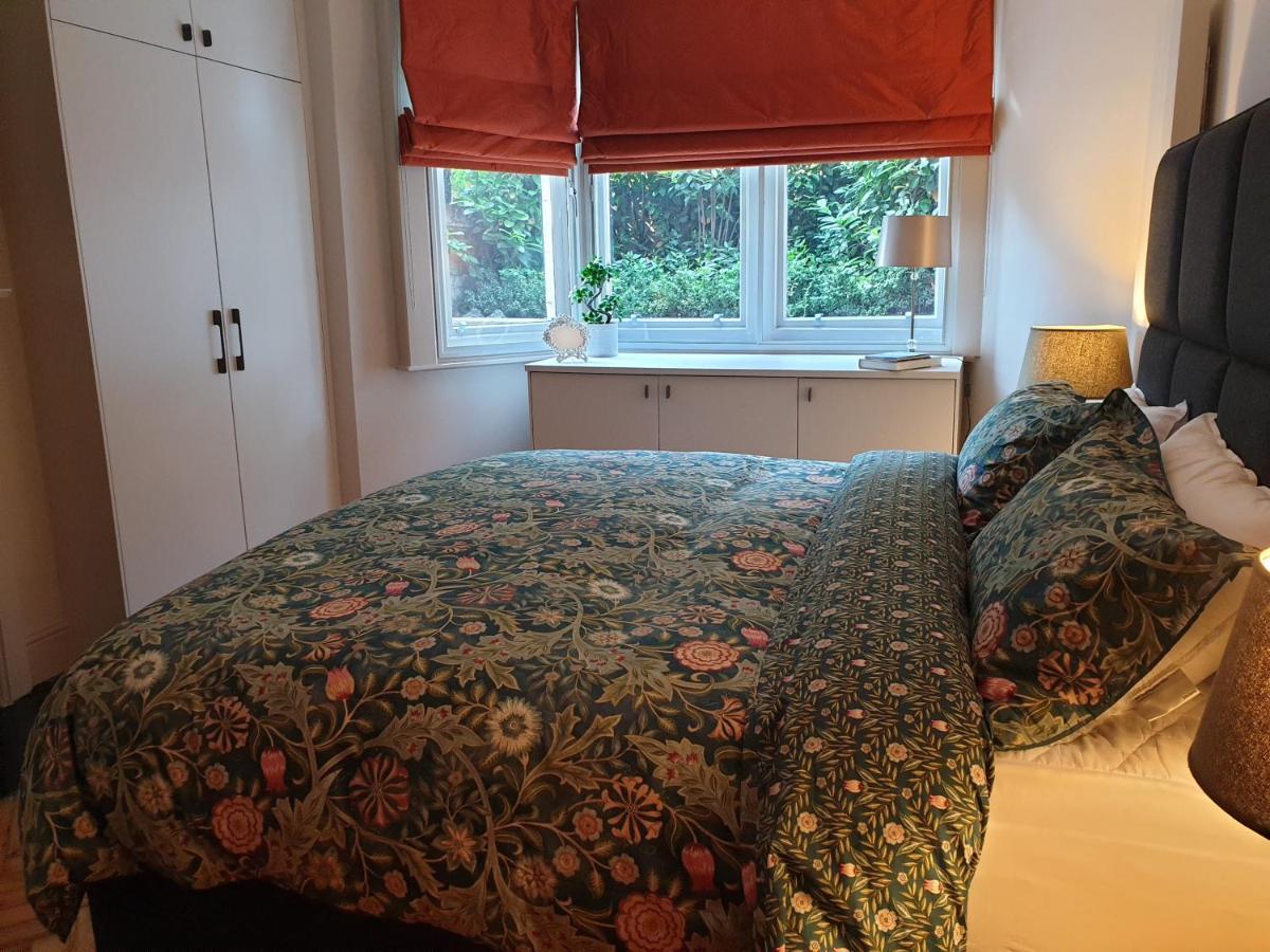 St Paul's Apartment