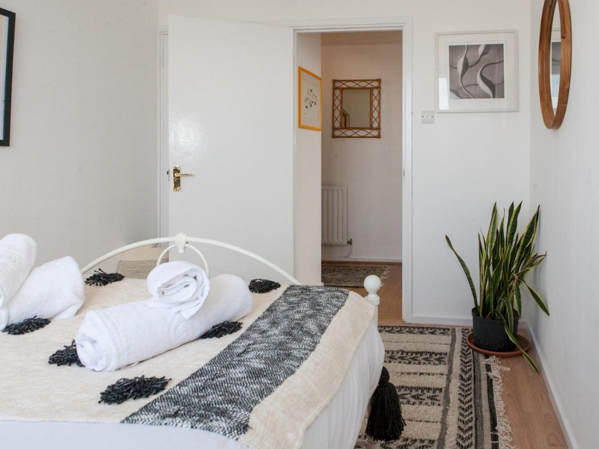 Pass The Keys Spacious 2bedroom Flat With Views In Bridge * London