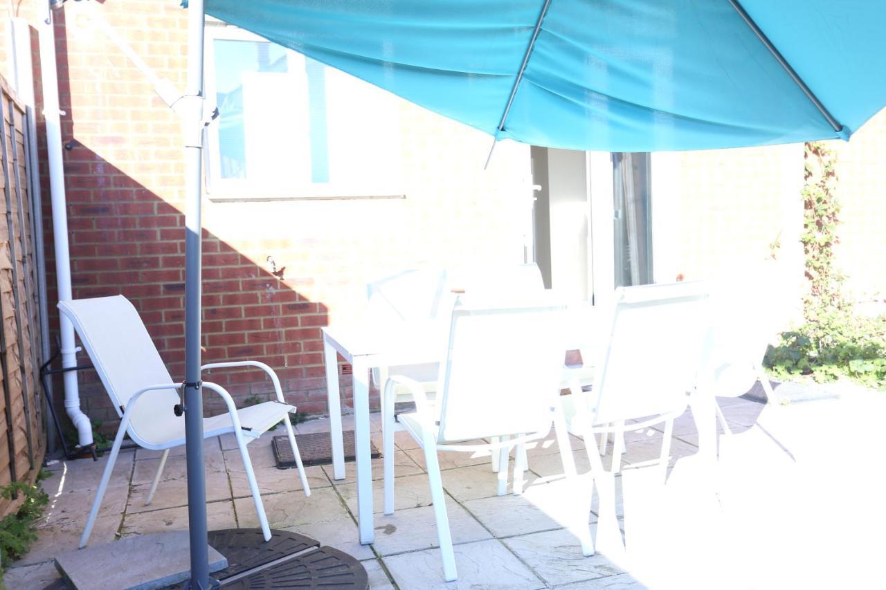 Lovely 4 Bed House Ferienhaus London